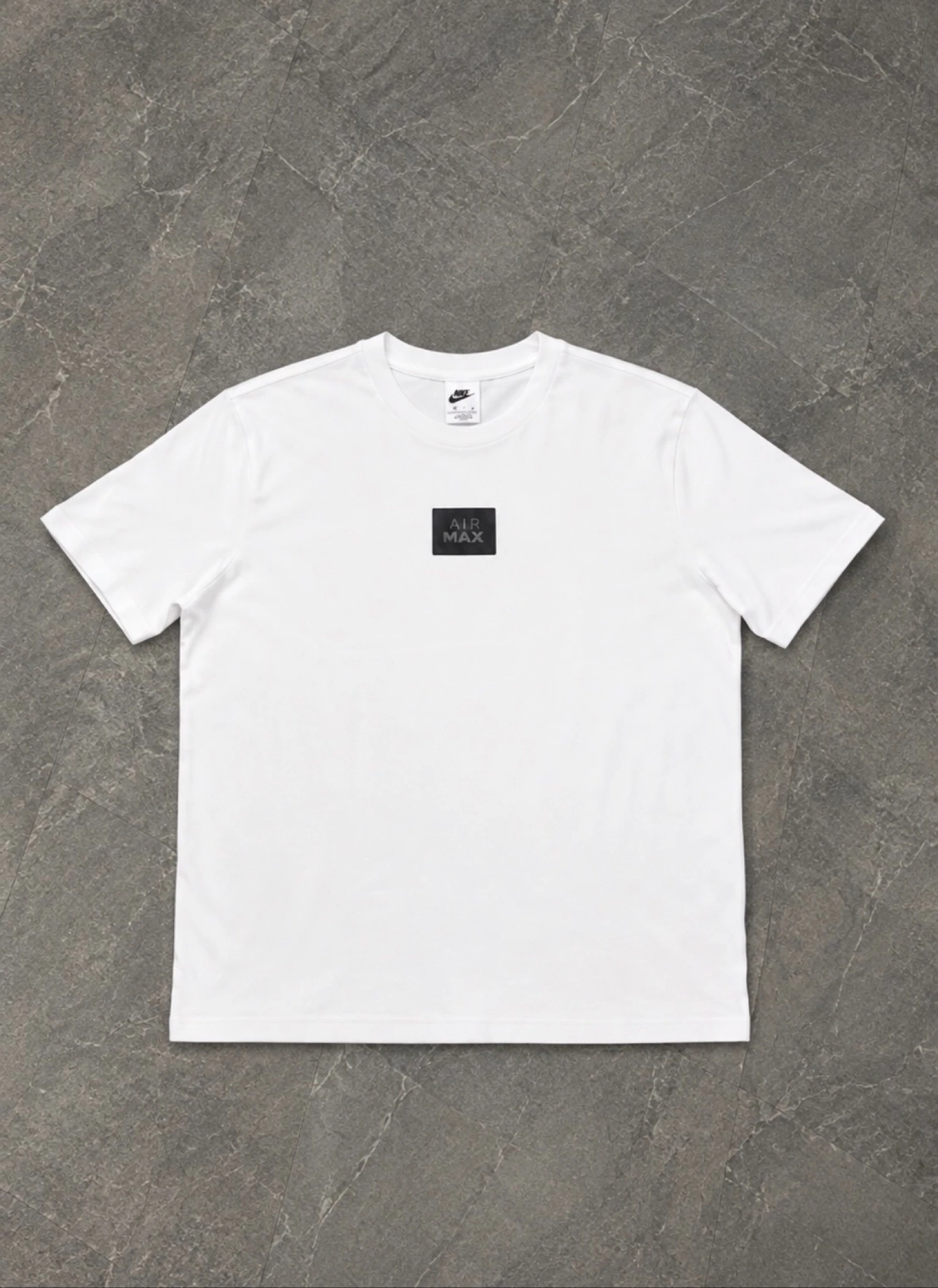 Camiseta Nike Air Max blanca estampada  – photo 2